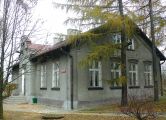 Budynek pierwszej szkoły w Łagiewnikach z 1906 r.