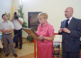 Renata Grotowska w imieniu Zarządu Dzielnicy IX wygłasza laudację na jubileusz KS Borek.